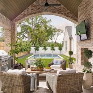 33 Stunning Outdoor Covered Patio Ideas Designers Love For 2025 (Photos ...